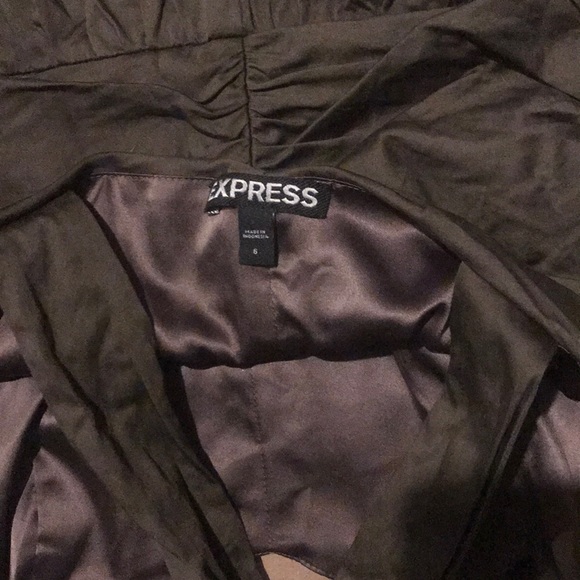 Express gray fit and flare sweetheart skater dress - Picture 4 of 4